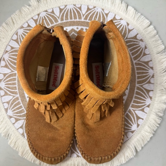 SOFTMOCS Women's Fringe MOCCASIN Ankle Boots Tan SUEDE Leather Size 6 - Picture 9 of 9